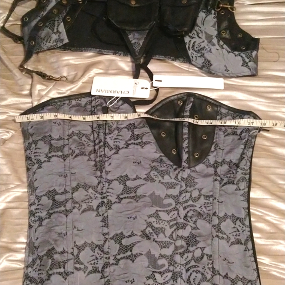 SO UNIQUE AND SPECIAL BNWT FIVE PIECE SET CORSET, Goth, Rock, Steampunk - Picture 10 of 11